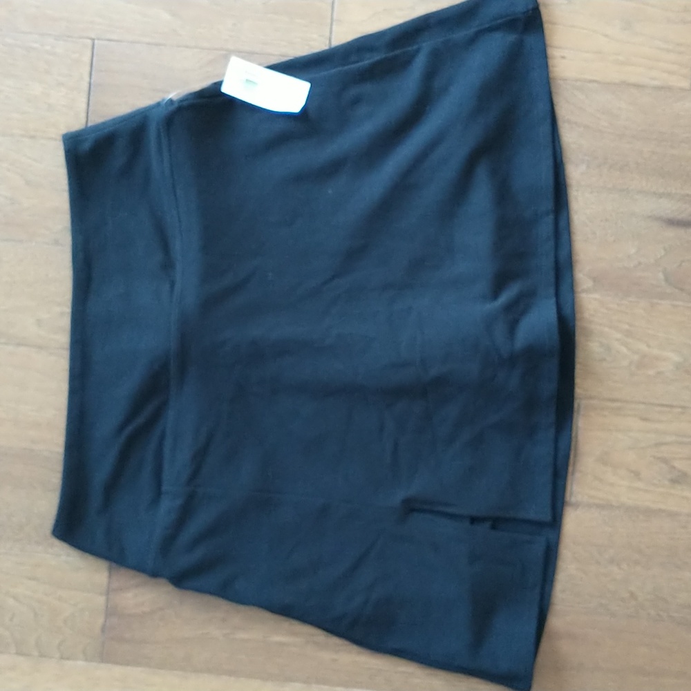 NWT Old Navy Extra High-Waisted PowerChill Skort